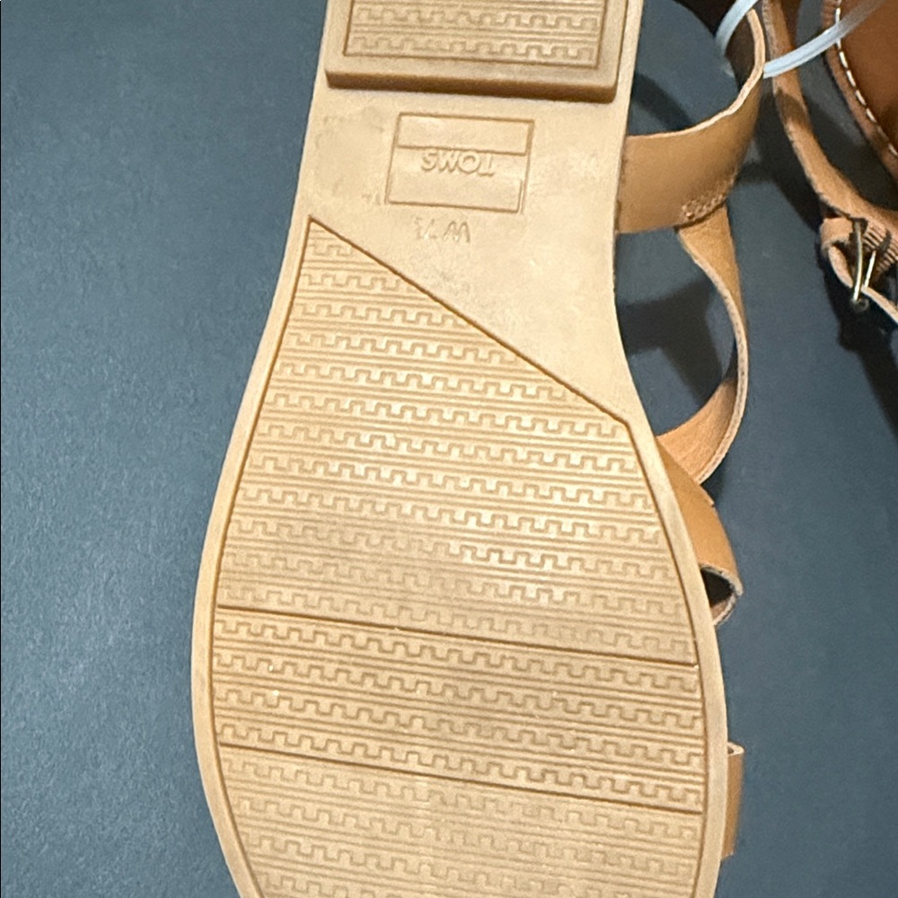 Toms Brown Strappy Sandals - Picture 7 of 11
